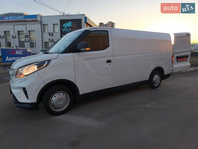 Грузовой фургон Maxus e-Deliver 3 2023 в Киеве