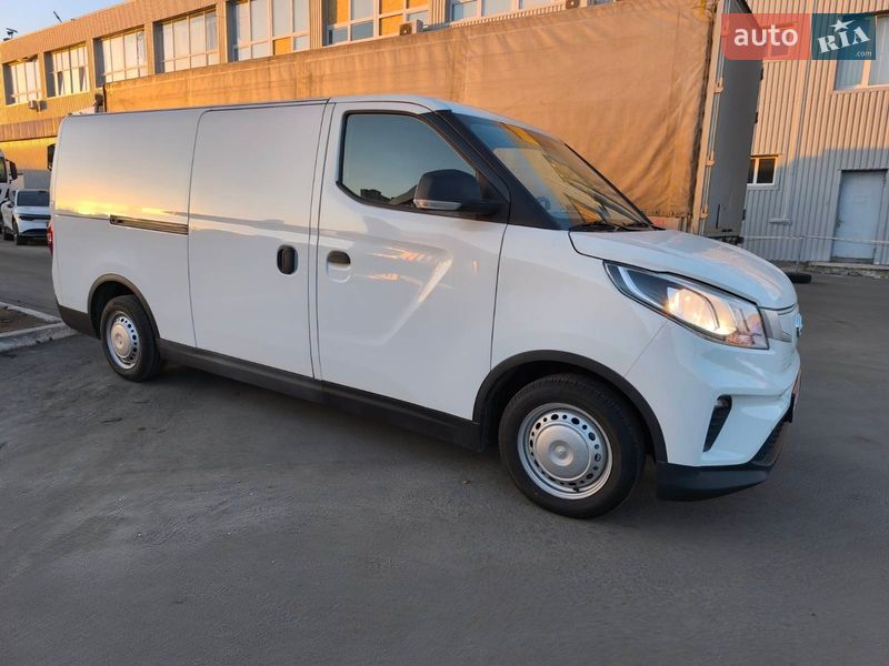 Грузовой фургон Maxus e-Deliver 3 2023 в Киеве
