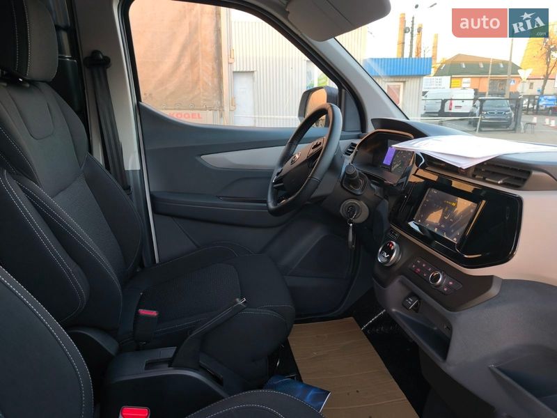 Грузовой фургон Maxus e-Deliver 3 2023 в Киеве