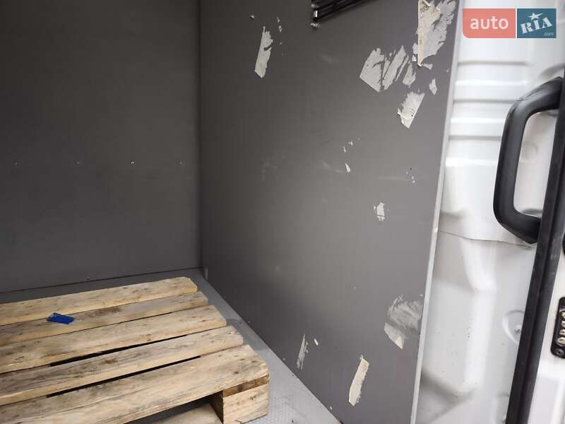 Грузовой фургон Maxus e-Deliver 9 2021 в Киеве