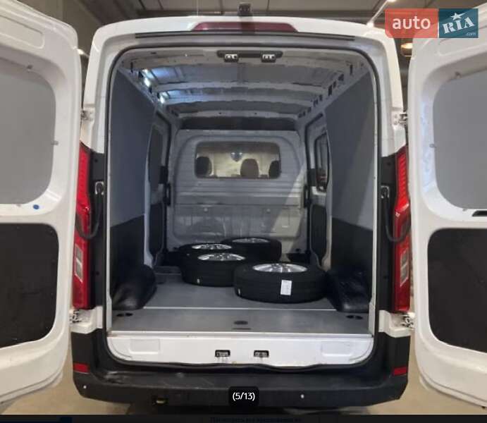 Грузовой фургон Maxus e-Deliver 9 2021 в Киеве