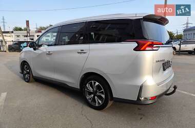 Минивэн Maxus Euniq 5 2020 в 