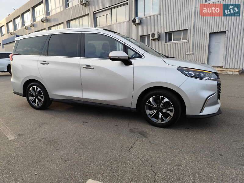 Минивэн Maxus Euniq 5 2020 в Киеве