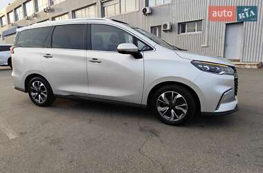 Минивэн Maxus Euniq 5 2020 в 