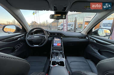 Позашляховик / Кросовер Maxus Euniq 6 2022 в 
