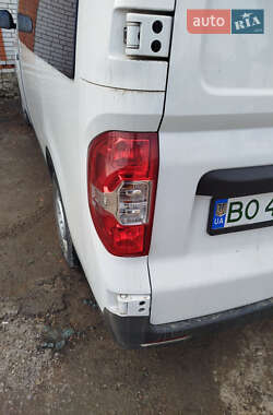 Мінівен Maxus EV30L 2022 в 