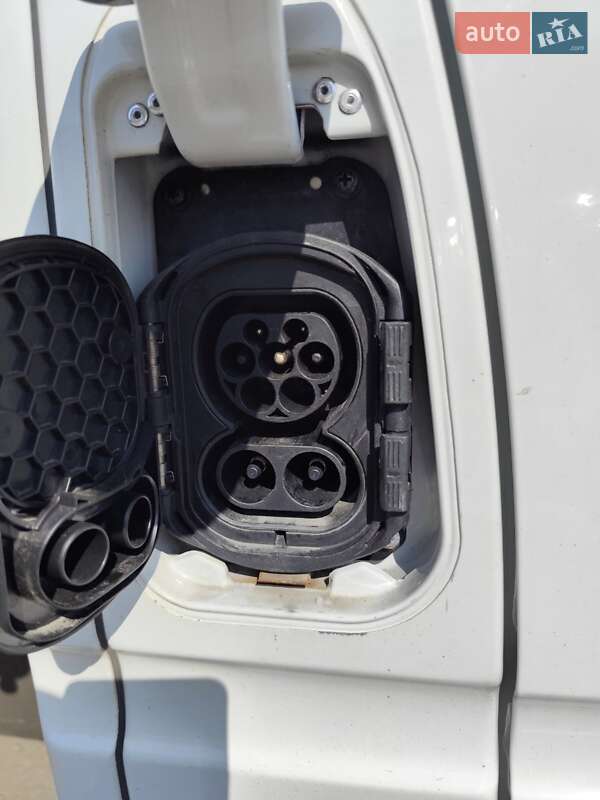 Борт Maxus EV80 2020 в Киеве