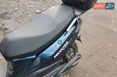 Скутер Maxxter Falcon 2022 в 