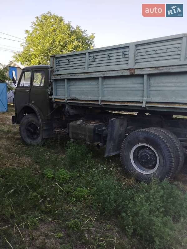 Самоскид МАЗ 5335 1990 в Томашполі