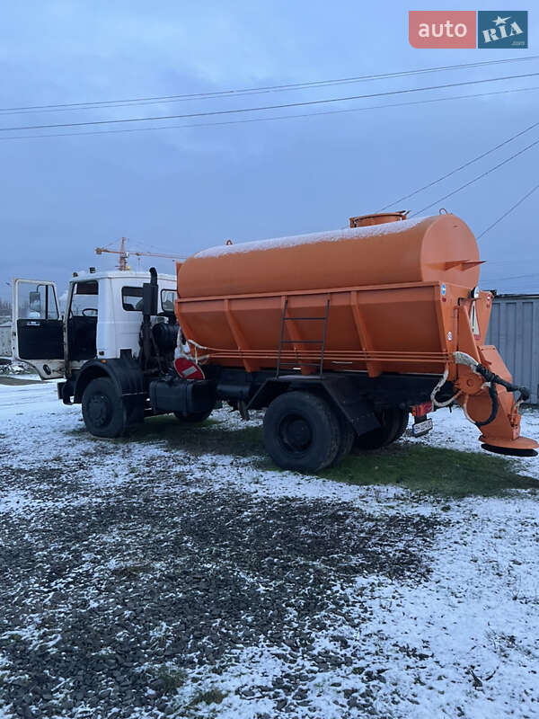 Пескоразбрасывающая машина МАЗ 5571 2009 в Одессе фото 48 Пескоразбрасывающая машина МАЗ 5571 2009 в Одессе