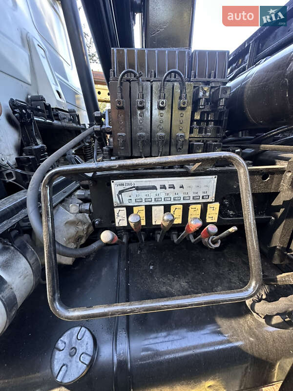 Кран-манипулятор МАЗ 6303 2013 в Харькове