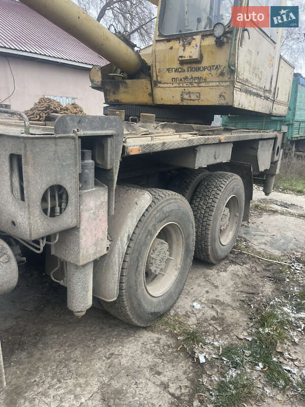 Автокран МАЗ 6303 2005 в Киеве