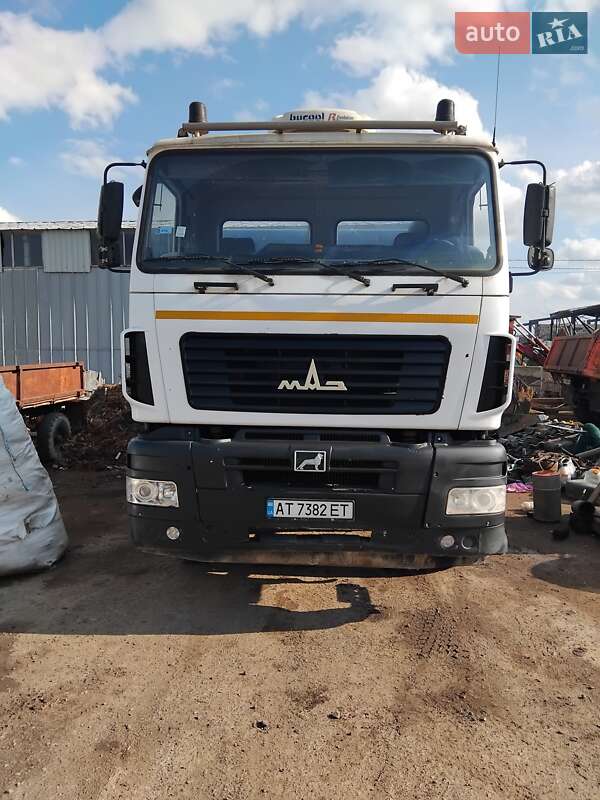 Самосвал МАЗ 6516V8 2012 в Ивано-Франковске