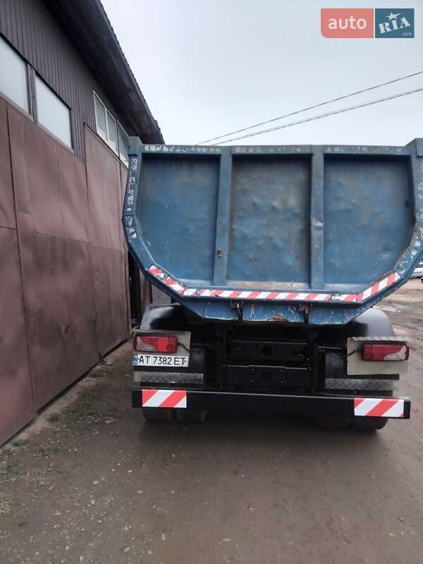 Самосвал МАЗ 6516V8 2011 в Ивано-Франковске