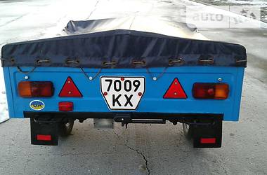 Легковий причіп МАЗ 8114 1988 в 