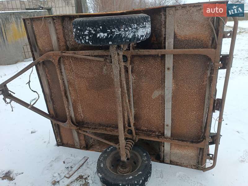 Бортовой полуприцеп МАЗ 8114 2001 в Новой Басане