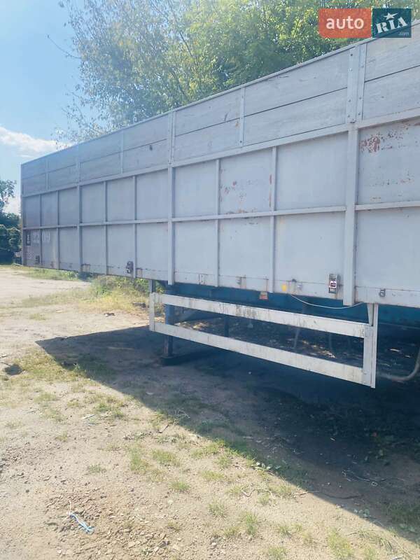 Зерновоз - полуприцеп МАЗ 938662 2002 в Гайсине