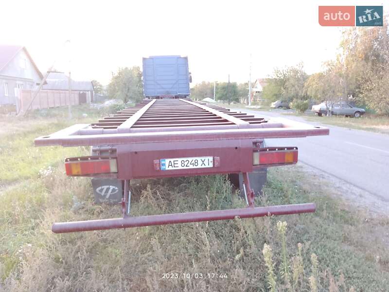 Контейнеровоз полуприцеп МАЗ 9758 2006 в Павлограде