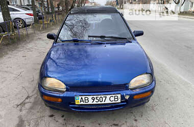 Седан Mazda 121 1994 в Романове