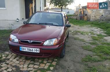 Хэтчбек Mazda 121 2000 в Одессе