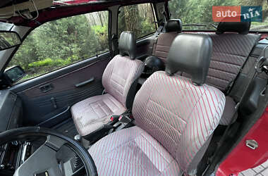 Хэтчбек Mazda 121 1988 в 