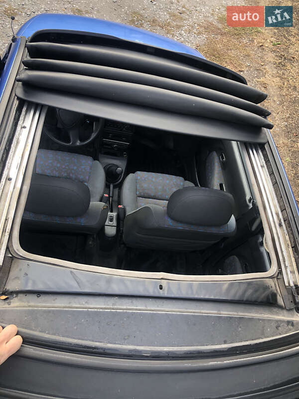 Седан Mazda 121 1993 в Кременчуге