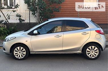 Хэтчбек Mazda 2 2009 в Дубно