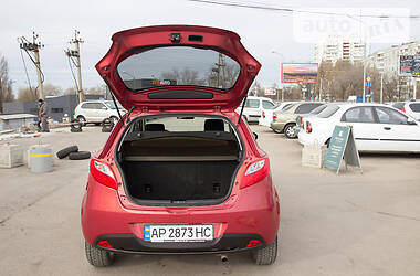 Хэтчбек Mazda 2 2008 в Запорожье