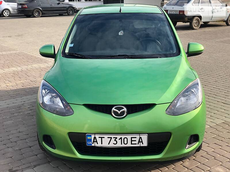 Хэтчбек Mazda 2 2009 в Снятине