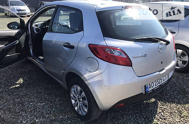 Хетчбек Mazda 2 2009 в 