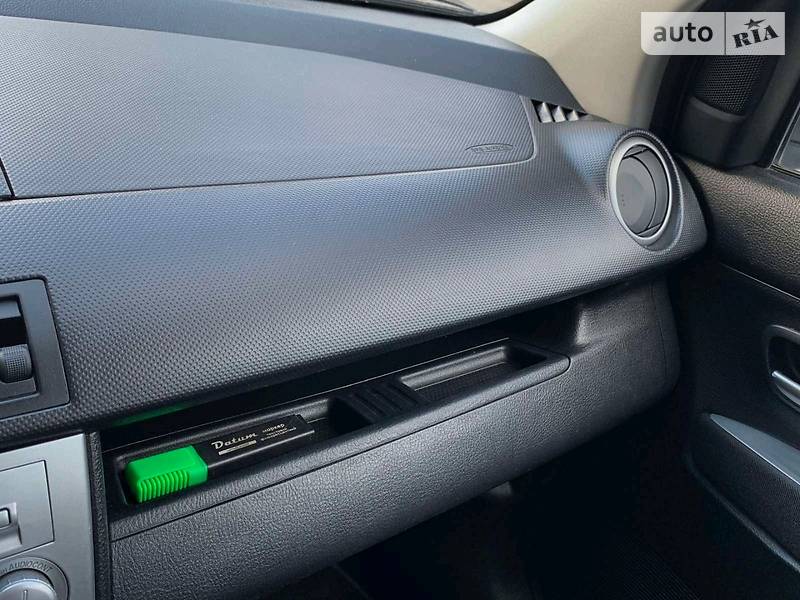 Минивэн Mazda 2 2007 в Ровно