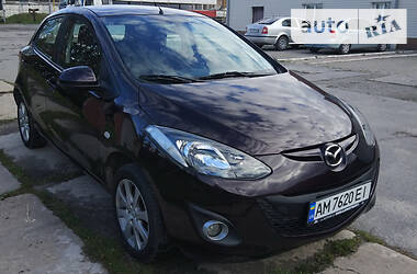 Хэтчбек Mazda 2 2011 в Звягеле