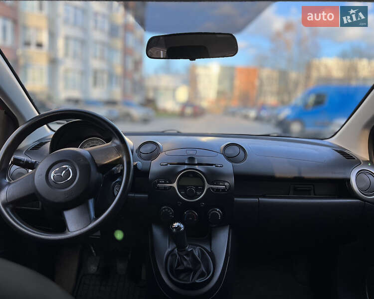 Хэтчбек Mazda 2 2008 в Киеве