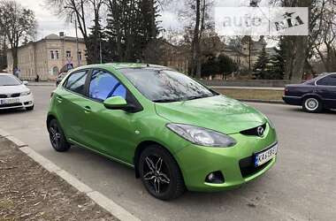 Хэтчбек Mazda 2 2008 в Полтаве