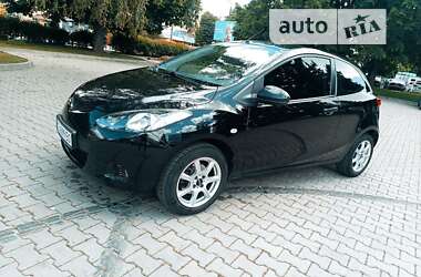 Хэтчбек Mazda 2 2009 в Черновцах