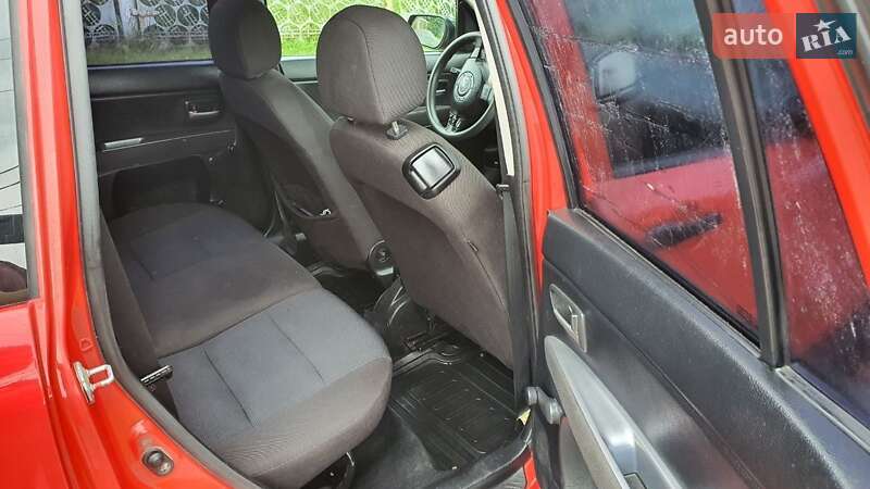 Хэтчбек Mazda 2 2005 в Буче