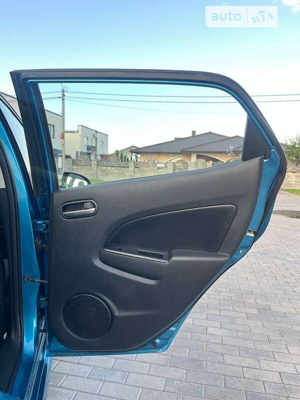 Хэтчбек Mazda 2 2011 в Ровно фото 16 Хэтчбек Mazda 2 2011 в Ровно