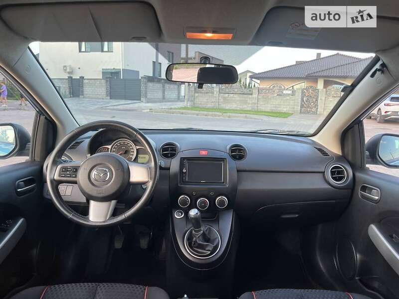Хэтчбек Mazda 2 2011 в Ровно фото 17 Хэтчбек Mazda 2 2011 в Ровно