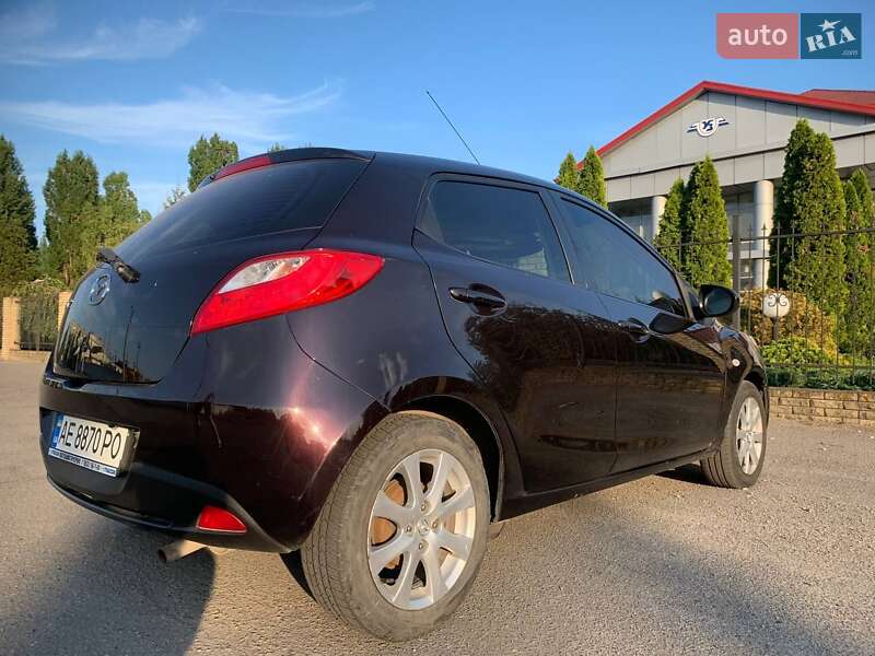 Хетчбек Mazda 2 2008 в Дніпрі