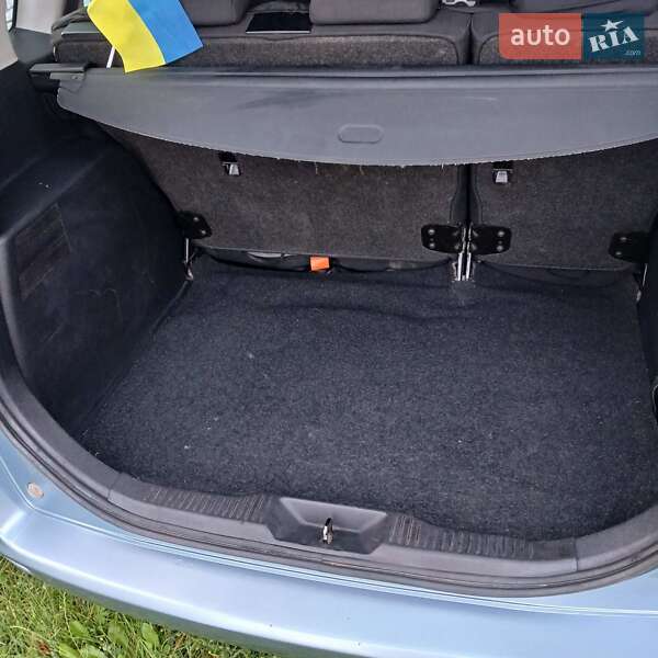 Хэтчбек Mazda 2 2006 в Ровно фото 6 Хэтчбек Mazda 2 2006 в Ровно
