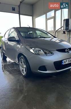 Хетчбек Mazda 2 2009 в Синельниковому