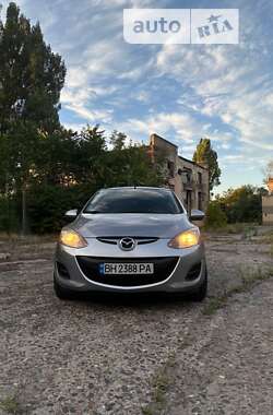 Хетчбек Mazda 2 2012 в Білгороді-Дністровському