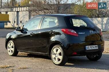 Хэтчбек Mazda 2 2008 в Днепре