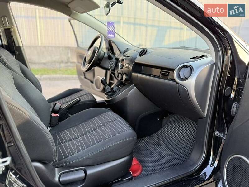 Хэтчбек Mazda 2 2008 в Днепре фото 11 Хэтчбек Mazda 2 2008 в Днепре