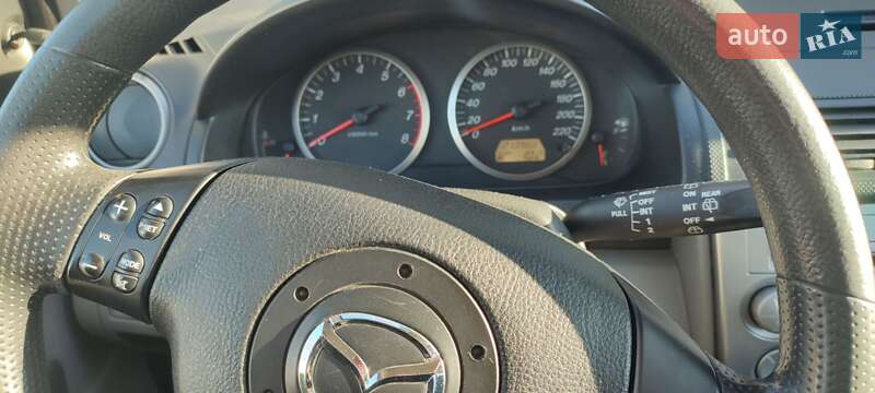 Хэтчбек Mazda 2 2004 в Луцке
