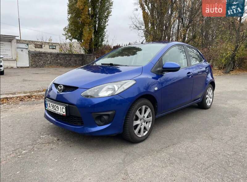 Хетчбек Mazda 2 2009 в Києві