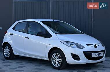 Хэтчбек Mazda 2 2011 в Ивано-Франковске