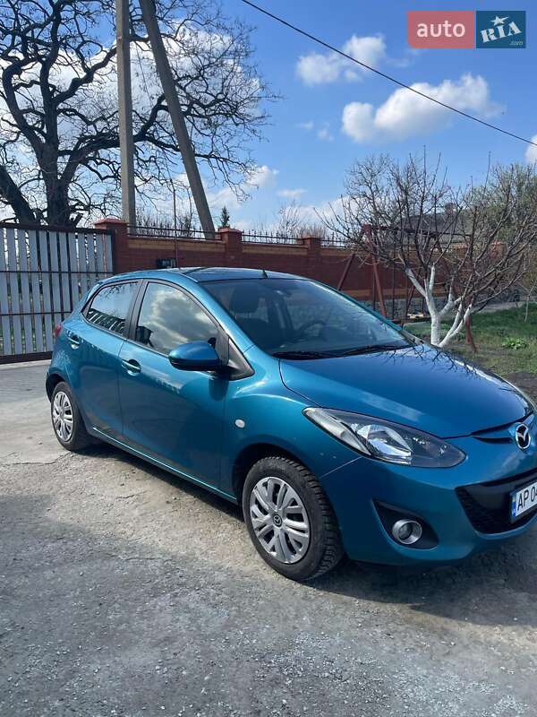 Хэтчбек Mazda 2 2012 в Запорожье