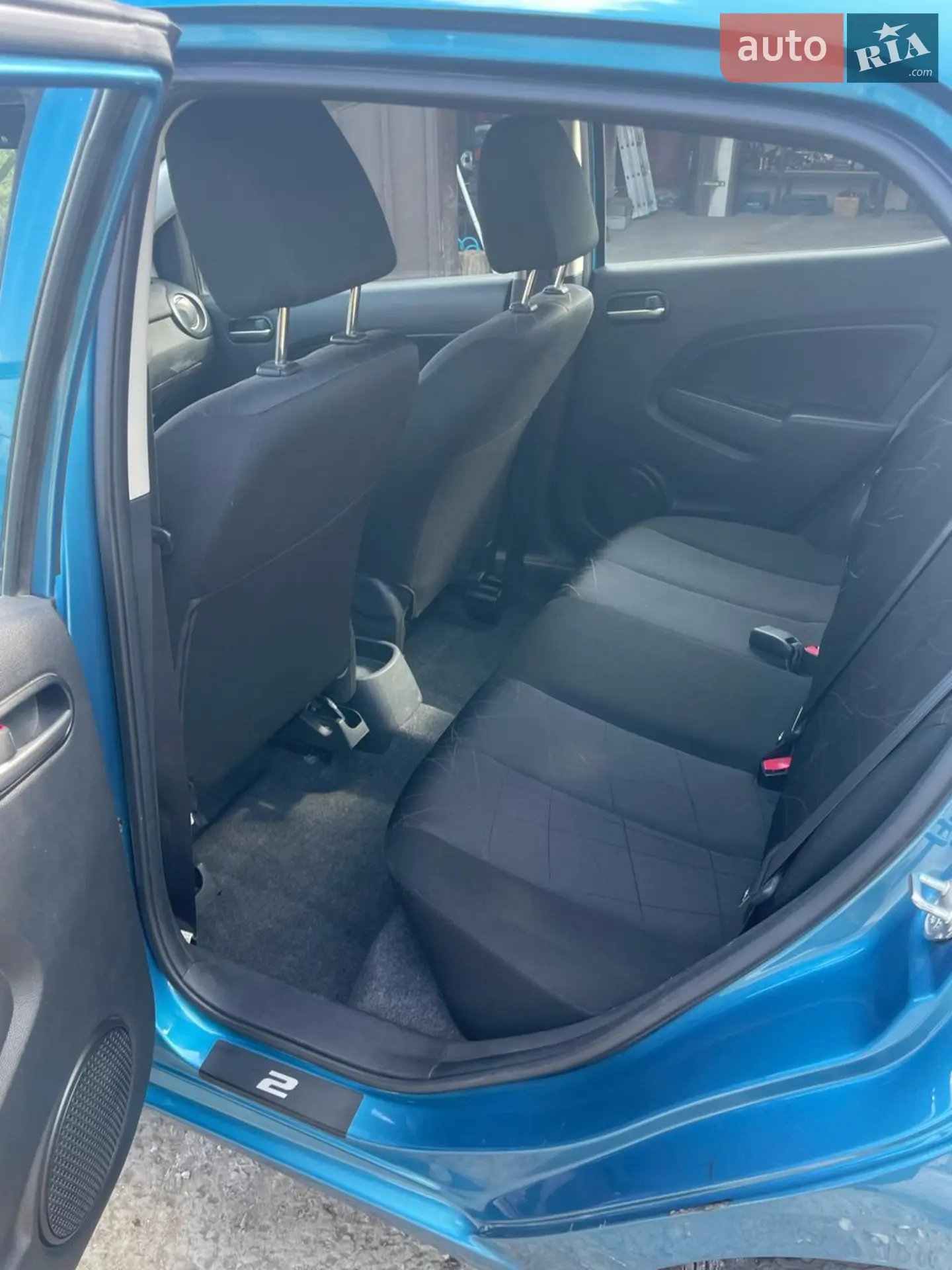 2012 Mazda 2 - мініатюра 9