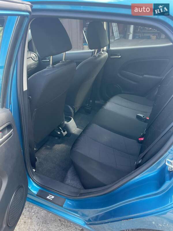Хэтчбек Mazda 2 2012 в Запорожье